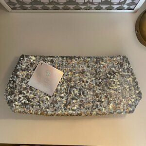 NWT Victoria's Secret Silver Sequined Clutch/Make-up Bag